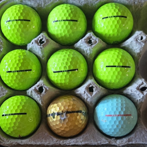 9 Vice Colored Golf Balls. Pro, Pro Plus, Pro Soft. Good to VG condition. - Picture 2 of 3